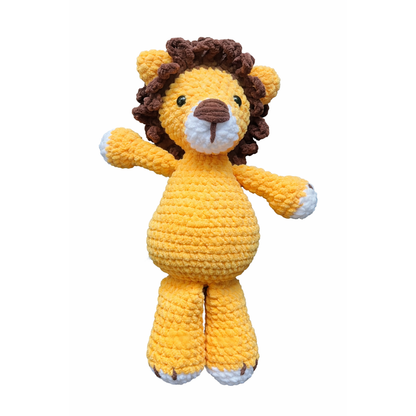 Handmade crochet lion side angle | Unique Treasures