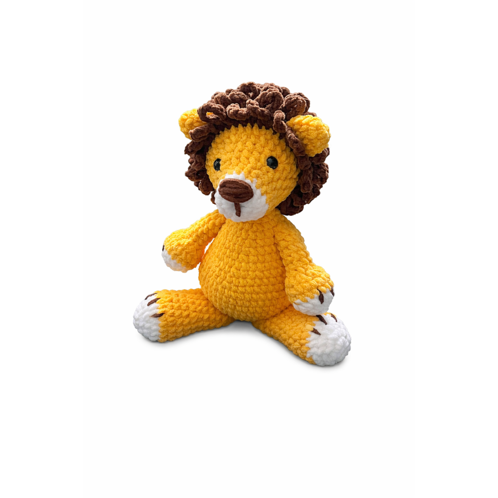 Handmade crochet lion front view | Unique Treasures