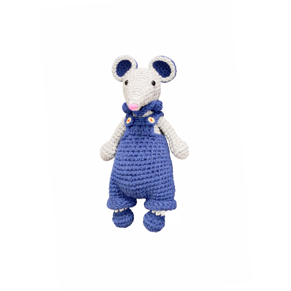 Handmade crochet mouse front view | Unique Treasures